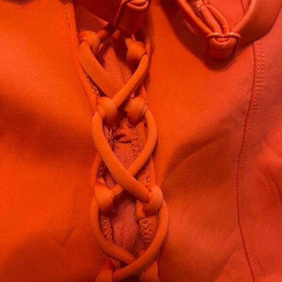 Good American Bright Poppy 1 piece swimsuit, size 7/(4X) - Picture 4 of 4